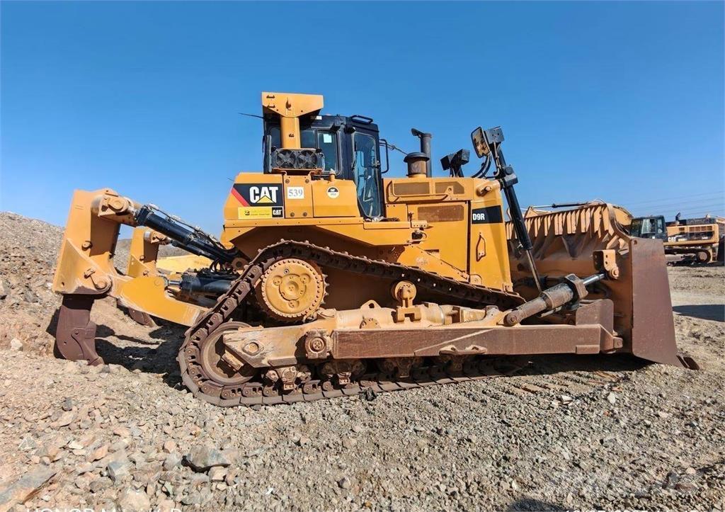 CAT D9R Telaketjupuskutraktorit