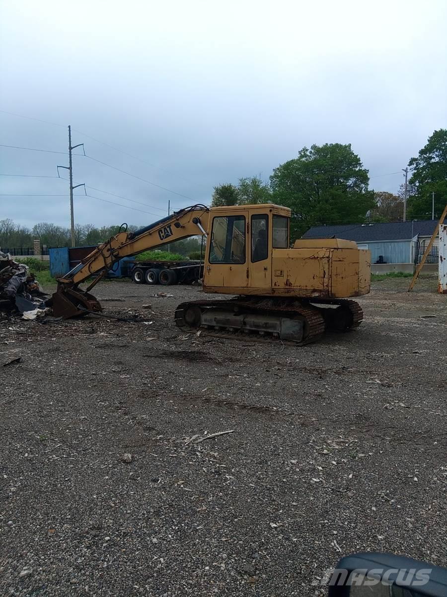 CAT E110B Telakaivukoneet