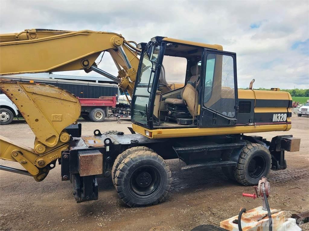 CAT M320 Pyöräkaivukoneet