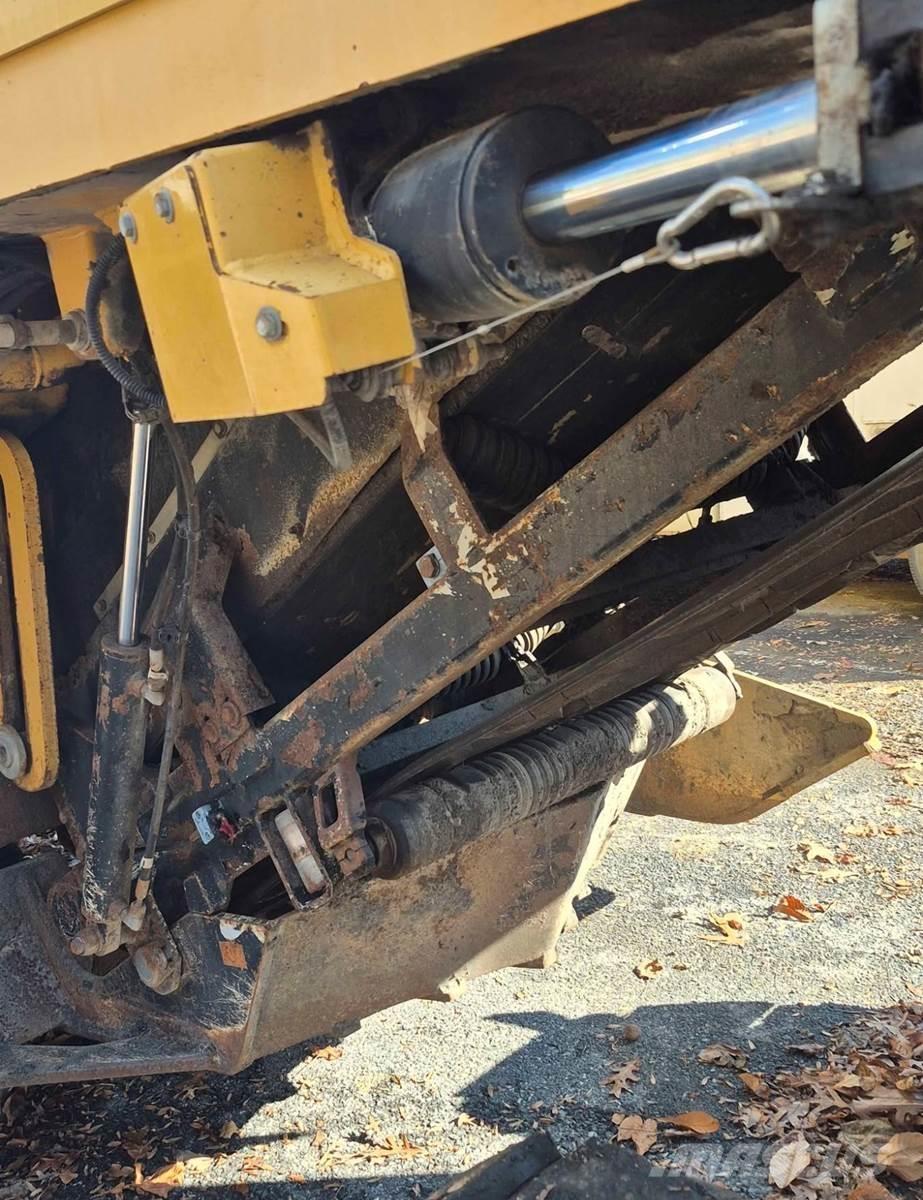 CAT PM200 Kylmäasfalttikoneet