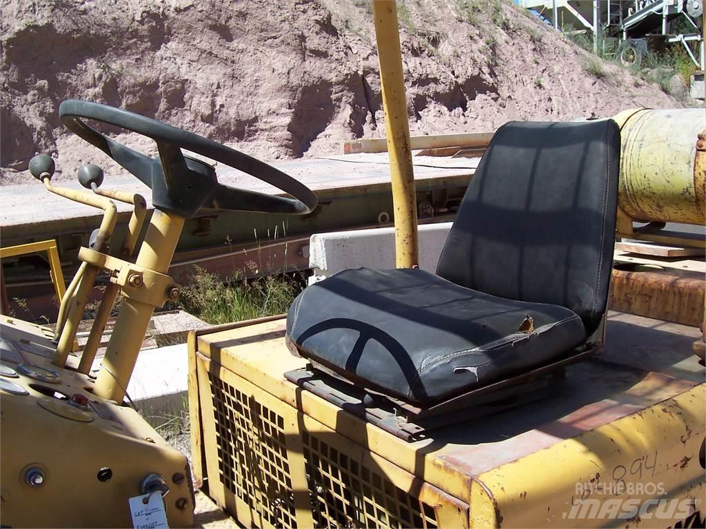 CAT T100C Muut haarukkatrukit