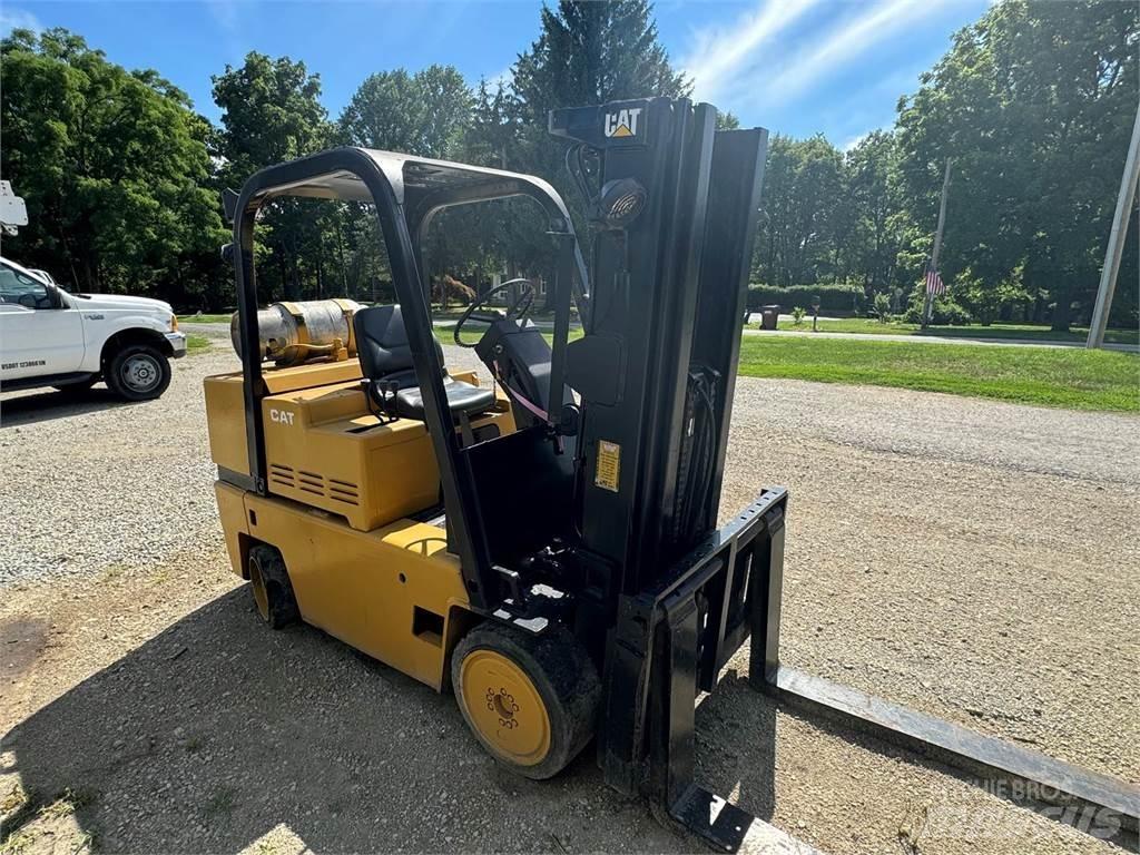 CAT TC100D Muut haarukkatrukit