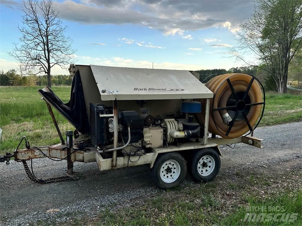 Finn BB302 Tienhoitoautot