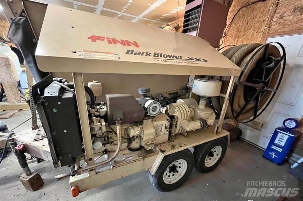 Finn BB302 Tienhoitoautot