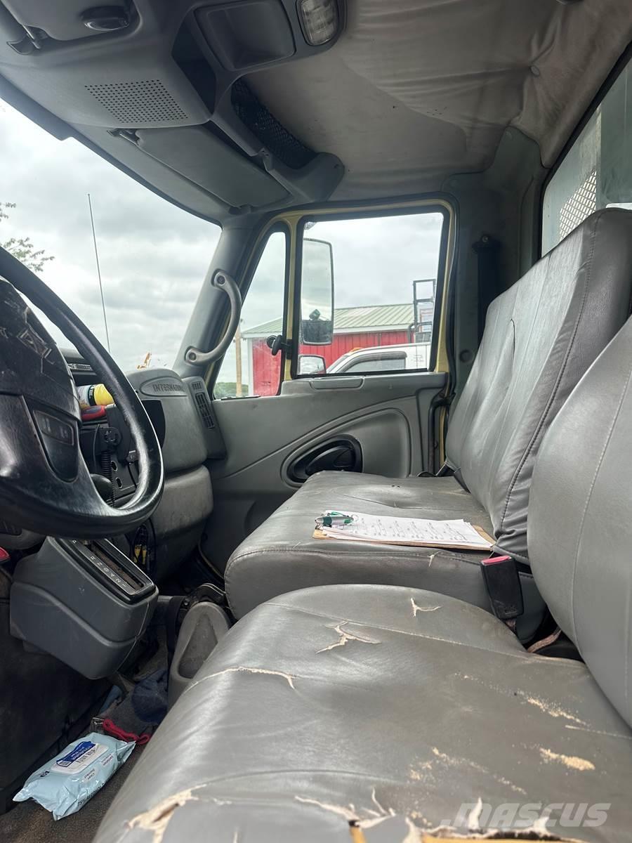 Finn T120 Kääntöpöydät, kuljettimet ja siirtokoneet