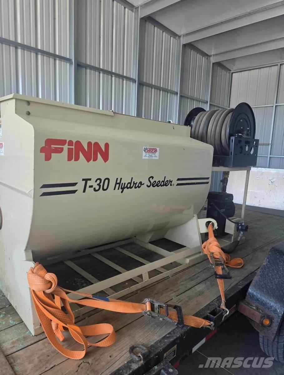 Finn T30 Kääntöpöydät, kuljettimet ja siirtokoneet