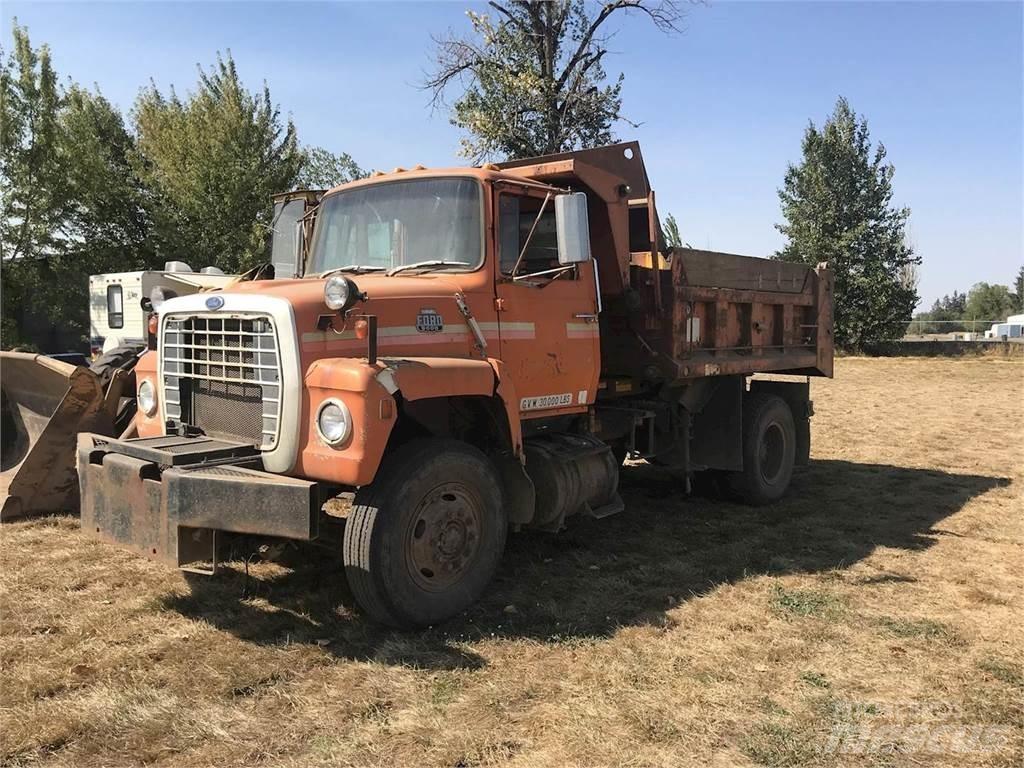 Ford 8000 Sora- ja kippiautot