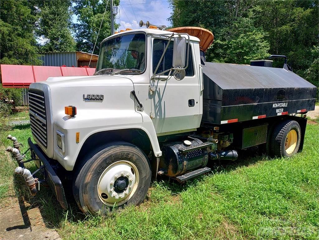 Ford 8000 Säiliöautot