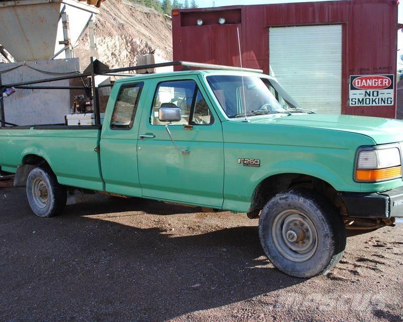 Ford F-250 Lava-autot