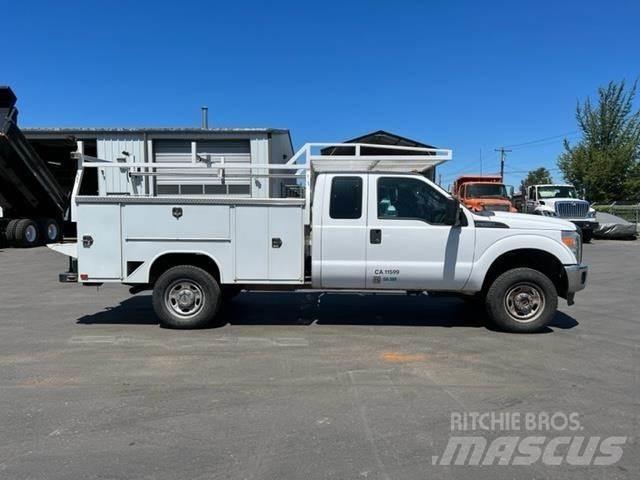Ford F-350 Tienhoitoautot