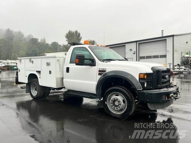 Ford F-450 Tienhoitoautot