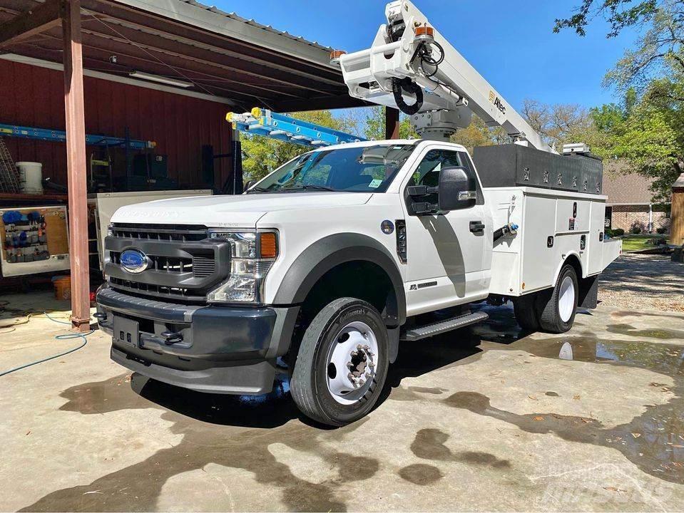 Ford F-450 Nostolava-autot