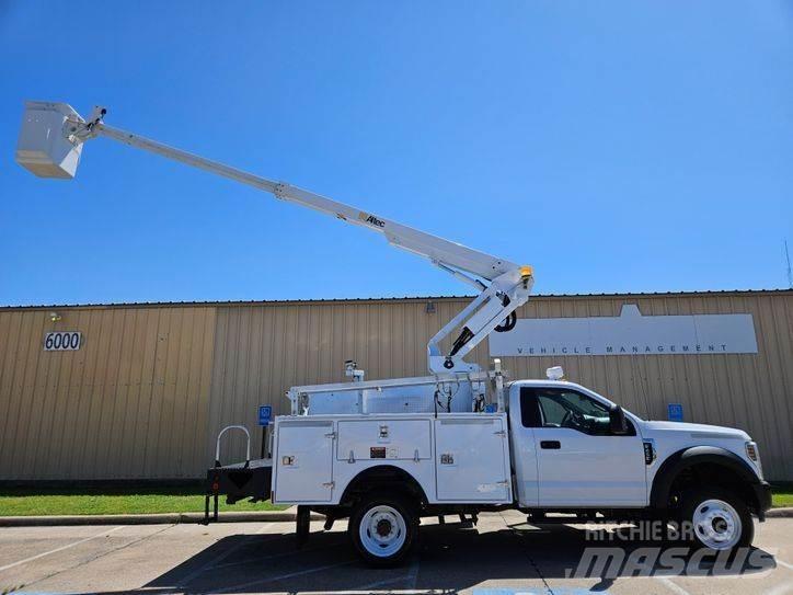 Ford F-450 Nostolava-autot