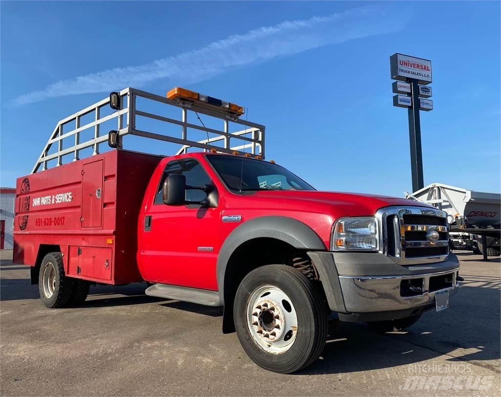 Ford F-550 Tienhoitoautot