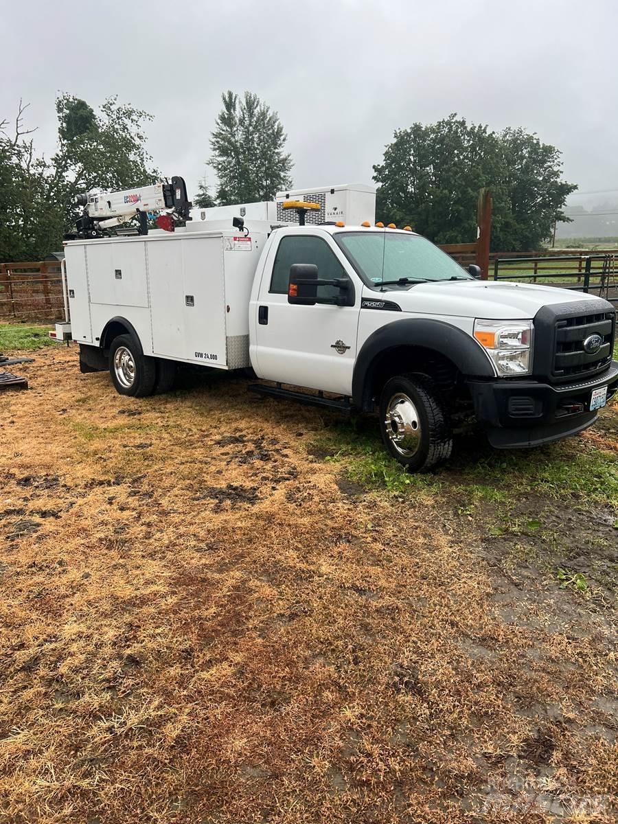 Ford F - 550 Tienhoitoautot