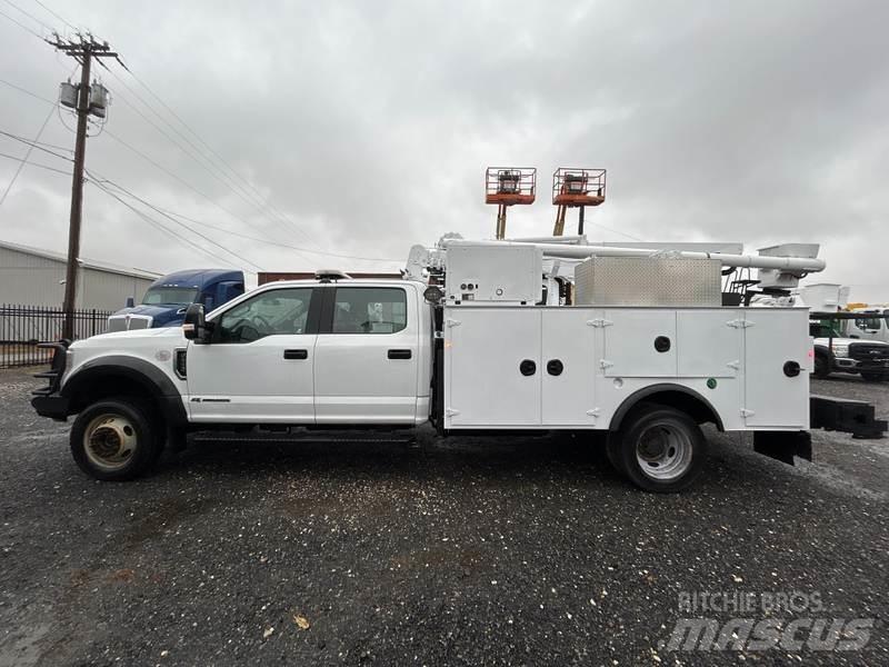 Ford F-550 Tienhoitoautot