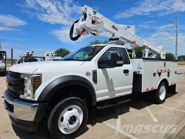Ford F-550 Nostolava-autot