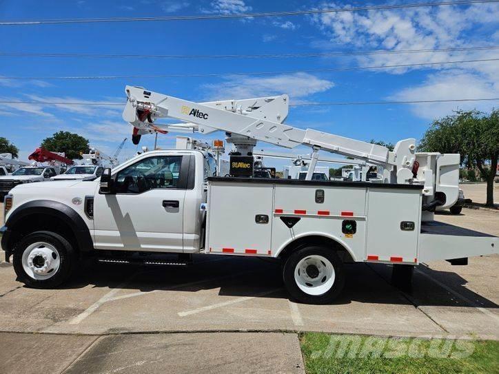 Ford F-550 Nostolava-autot