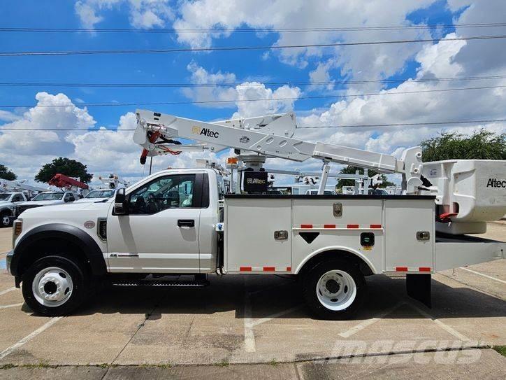 Ford F-550 Nostolava-autot
