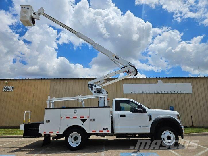 Ford F-550 Nostolava-autot