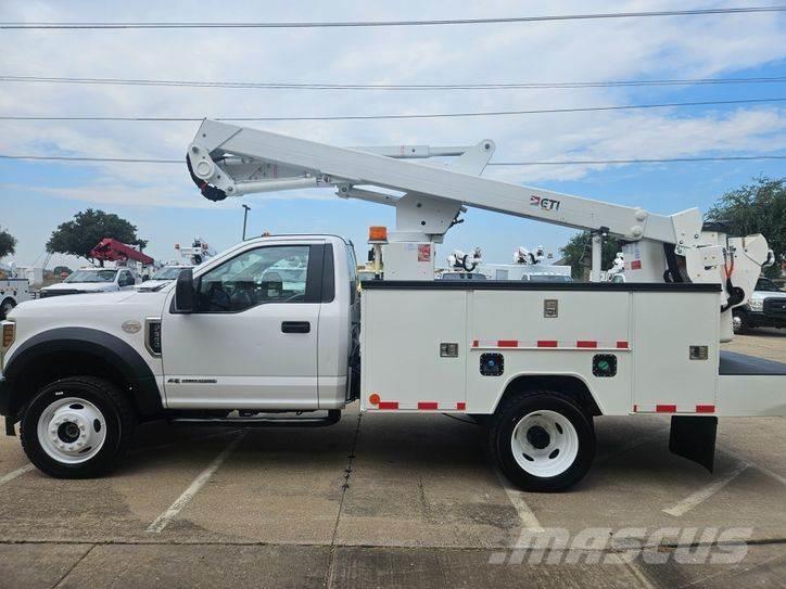 Ford F-550 Nostolava-autot