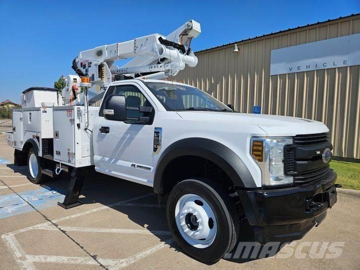 Ford F-550 Nostolava-autot