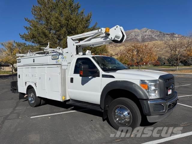 Ford F-550 Nostolava-autot