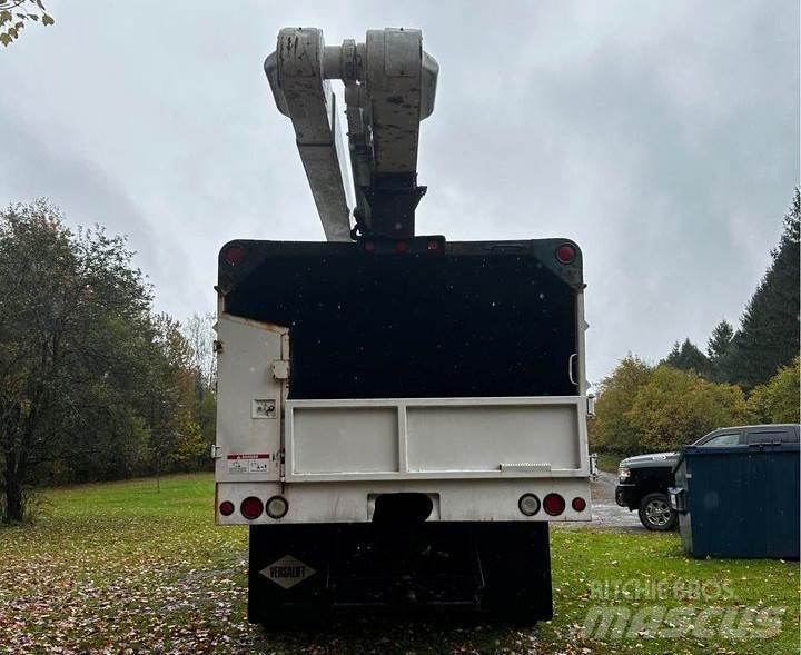 Ford F-750 Nostolava-autot