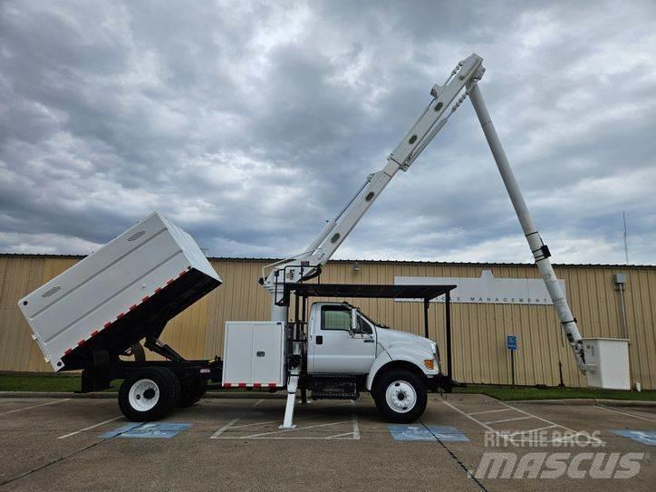 Ford F-750 Nostolava-autot
