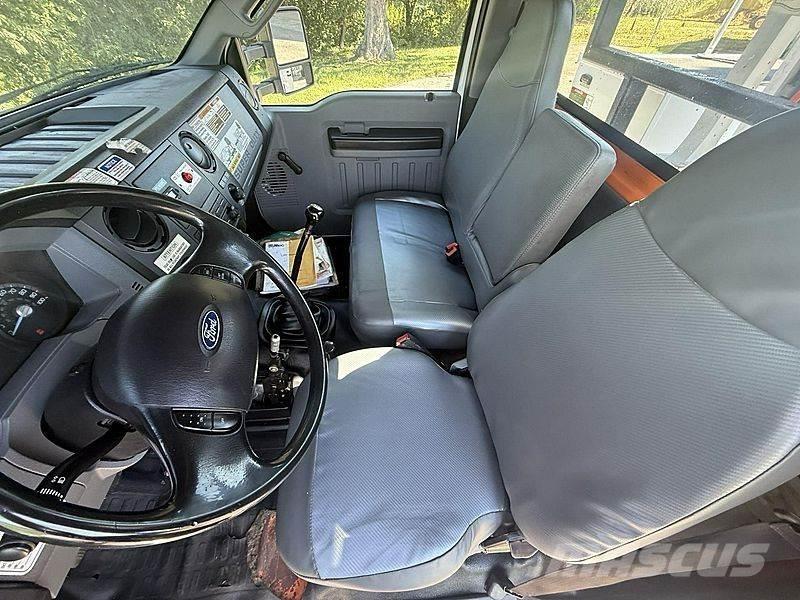 Ford F-750 Nostolava-autot