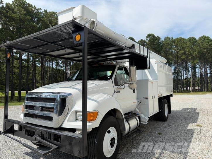 Ford F-750 Nostolava-autot