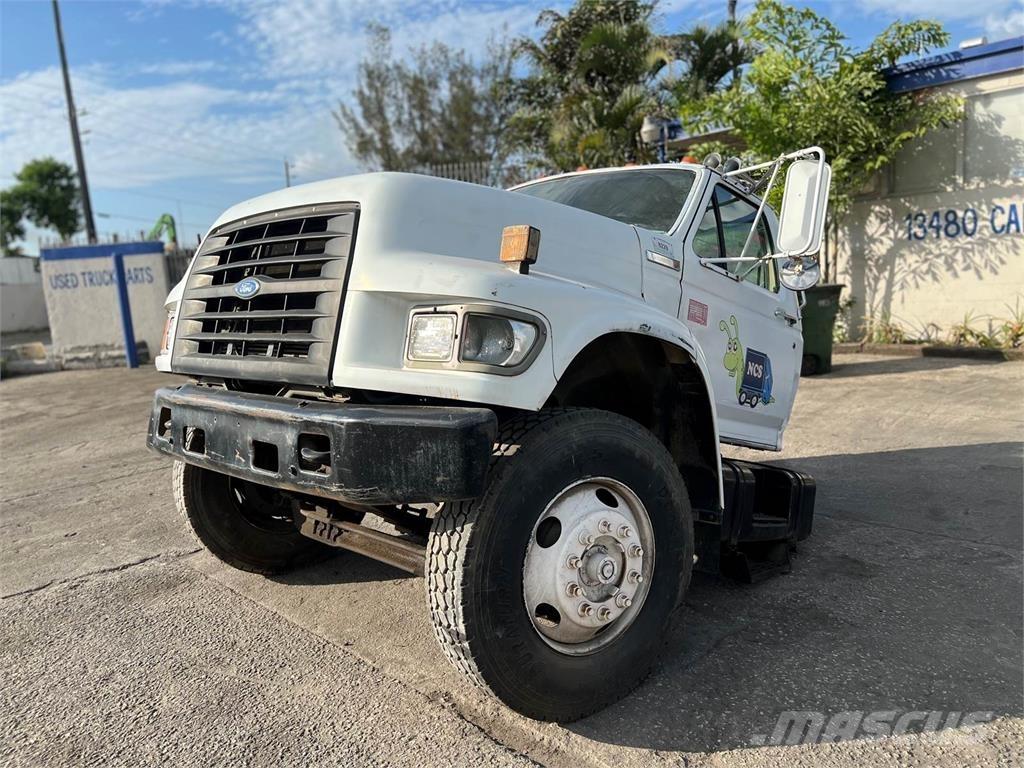 Ford F-800 Muut