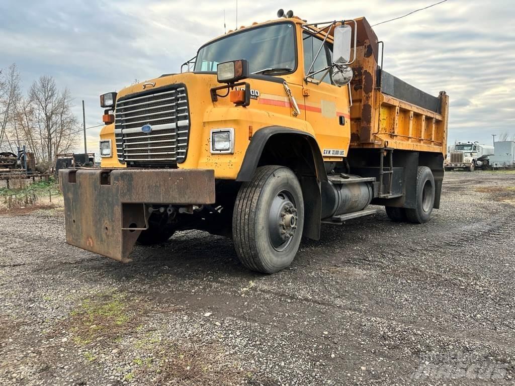 Ford L8000 Sora- ja kippiautot