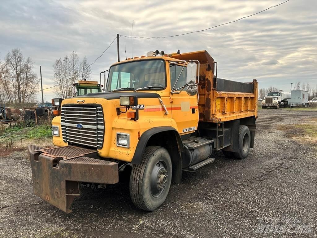 Ford L8000 Sora- ja kippiautot