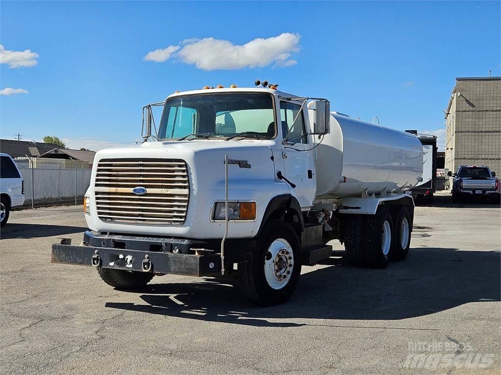 Ford L9000 Säiliöautot