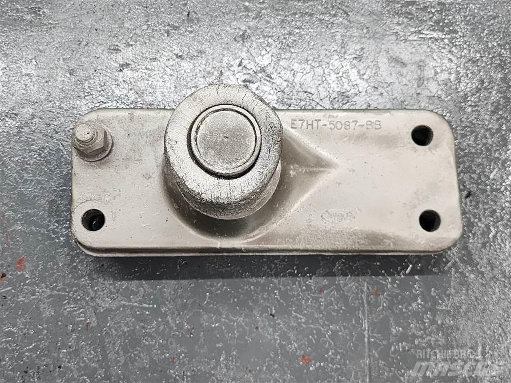 Ford L9000 Moottorit