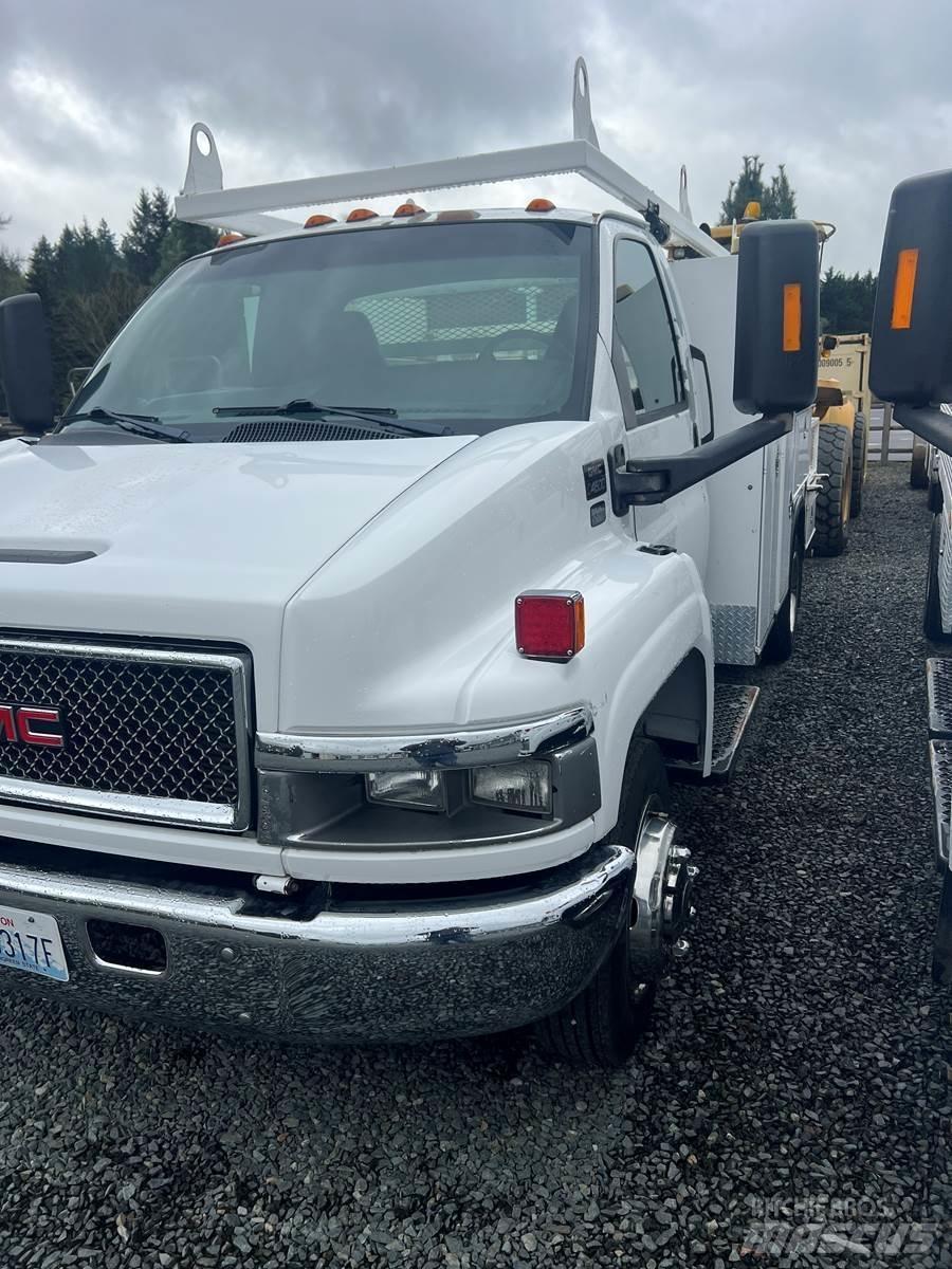 GMC 4500 Tienhoitoautot