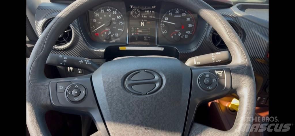 Hino L6 Umpikorikuorma-autot
