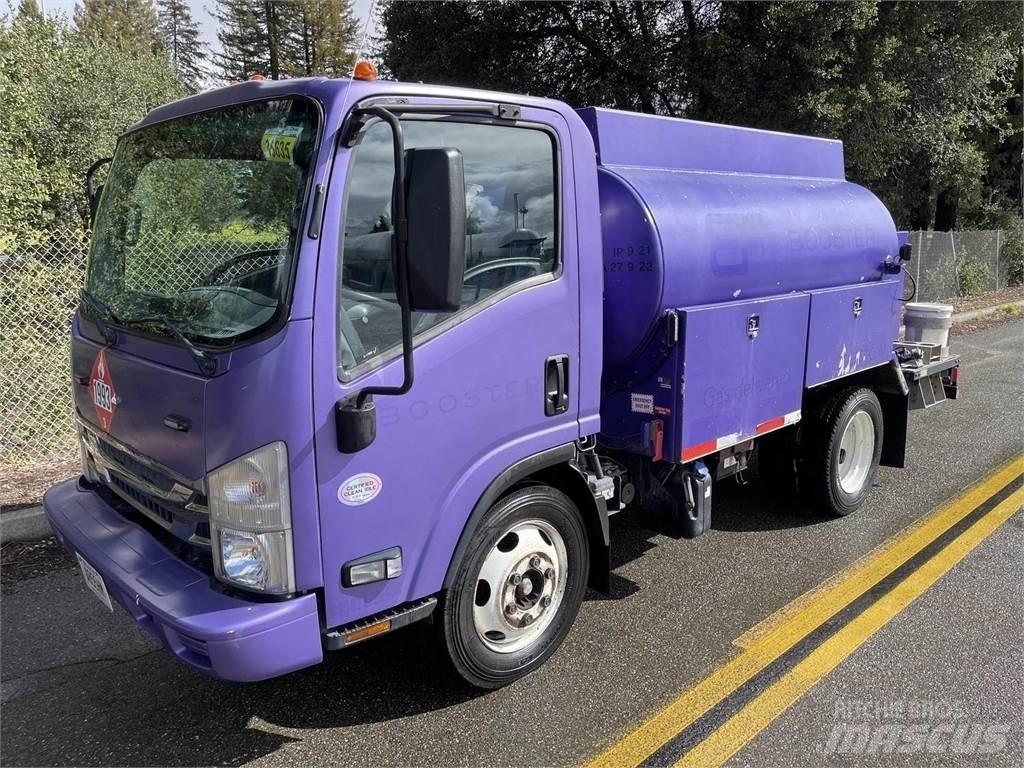 Isuzu NPR Säiliöautot