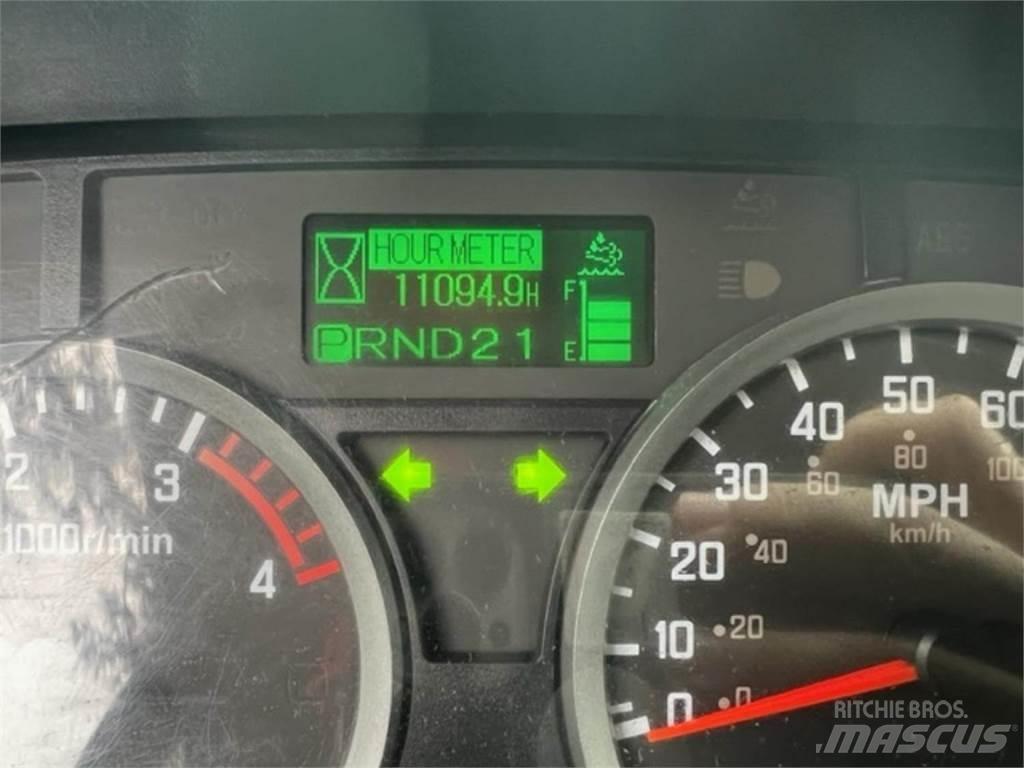 Isuzu NPR Säiliöautot