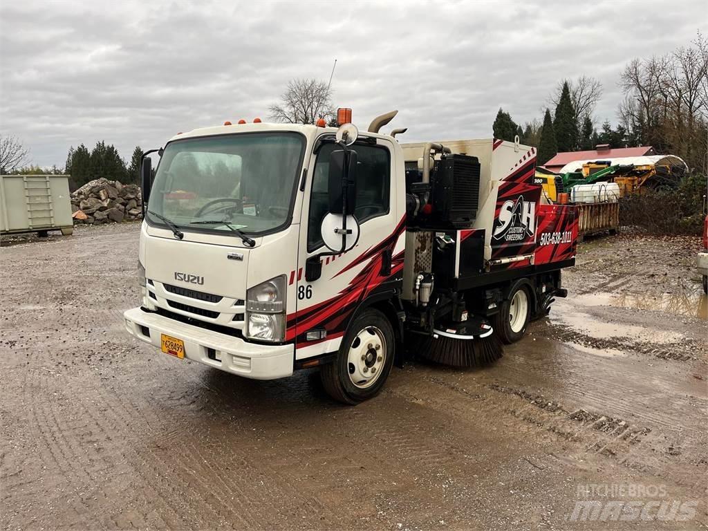 Isuzu NPR Lakaisukoneet