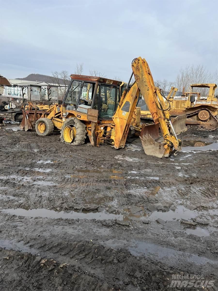 JCB 3CX Kaivurikuormaajat