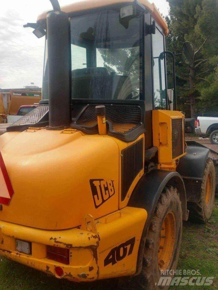 JCB 407 Pyöräkuormaajat