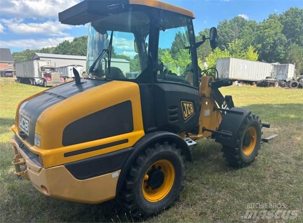 JCB 407 Pyöräkuormaajat