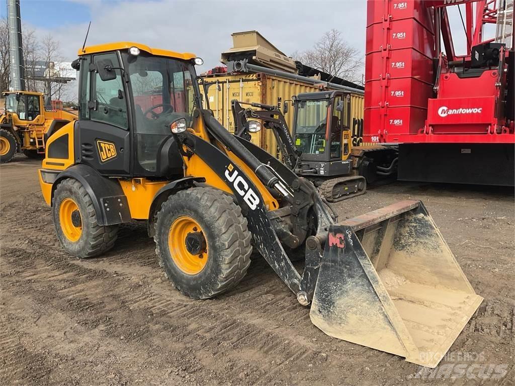 JCB 409 Pyöräkuormaajat