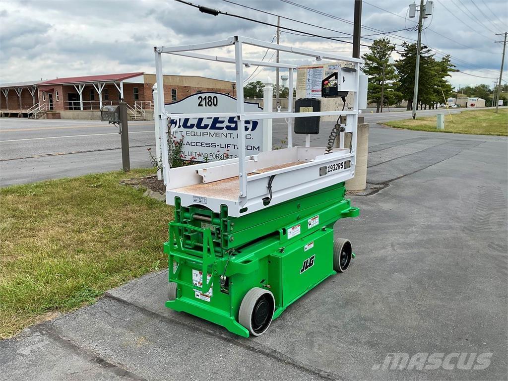 JLG 1932RS Saksilavat