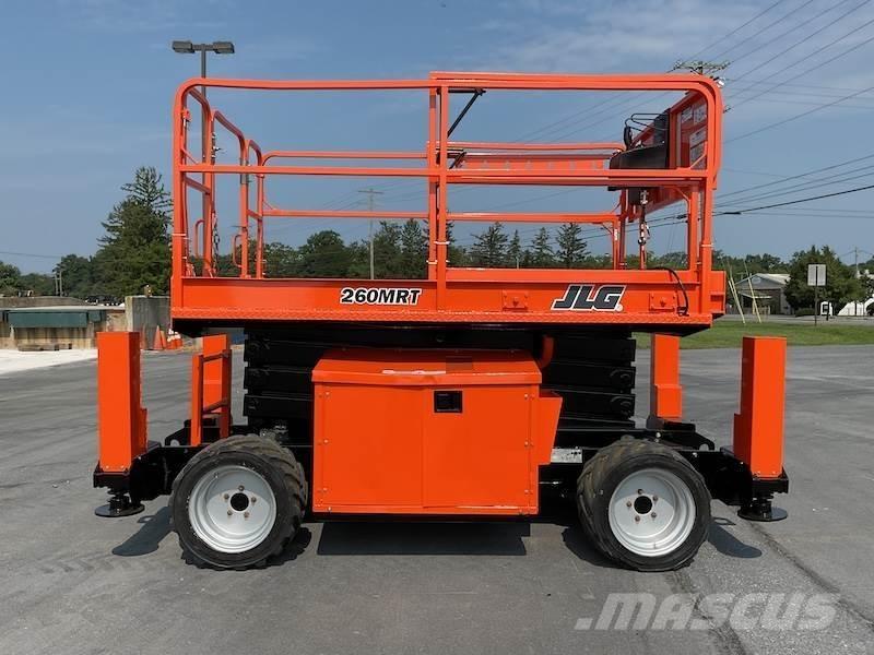 JLG 260MRT Saksilavat