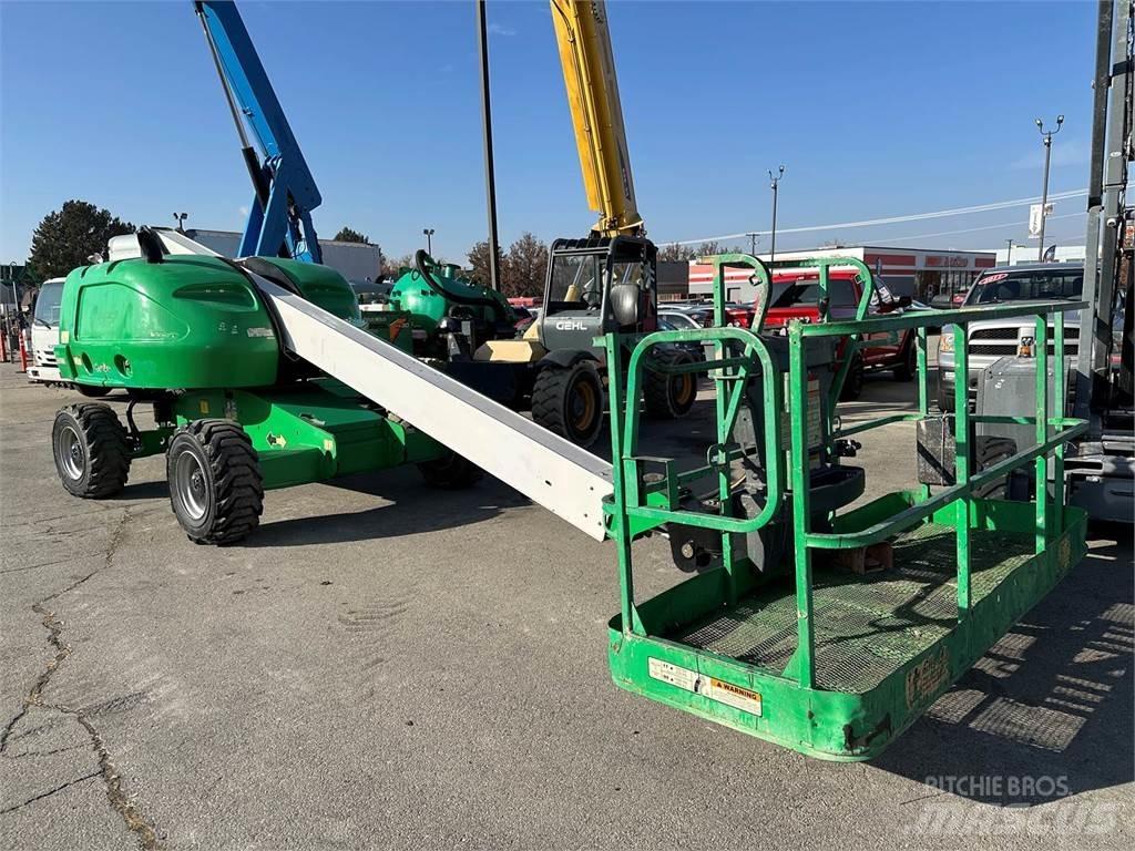 JLG 400S Teleskooppipuominostimet