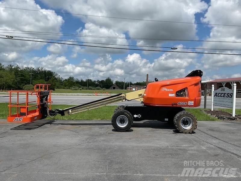 JLG 400S Teleskooppipuominostimet