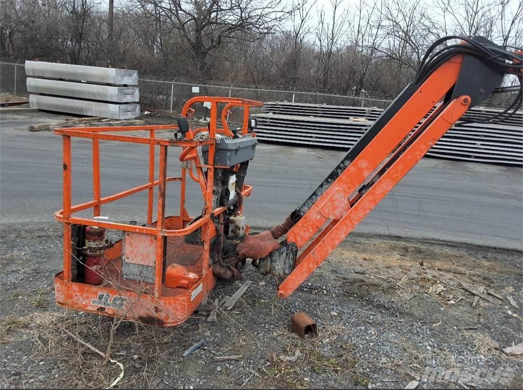 JLG 600AJ Kuukulkijat